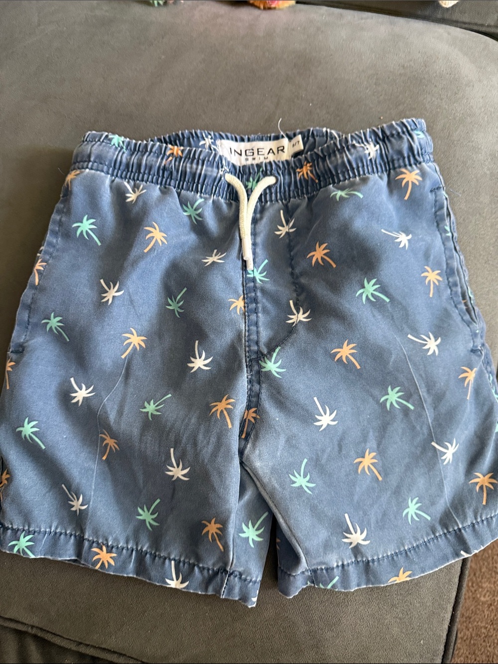 Ingear boy swim trunks size 6/7
